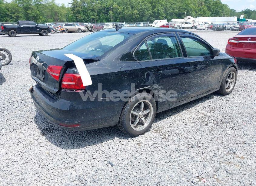 Photo 4 of 2015 Volkswagen Jetta 2.0L S (VIN 3VW1K7AJ0FM342680)