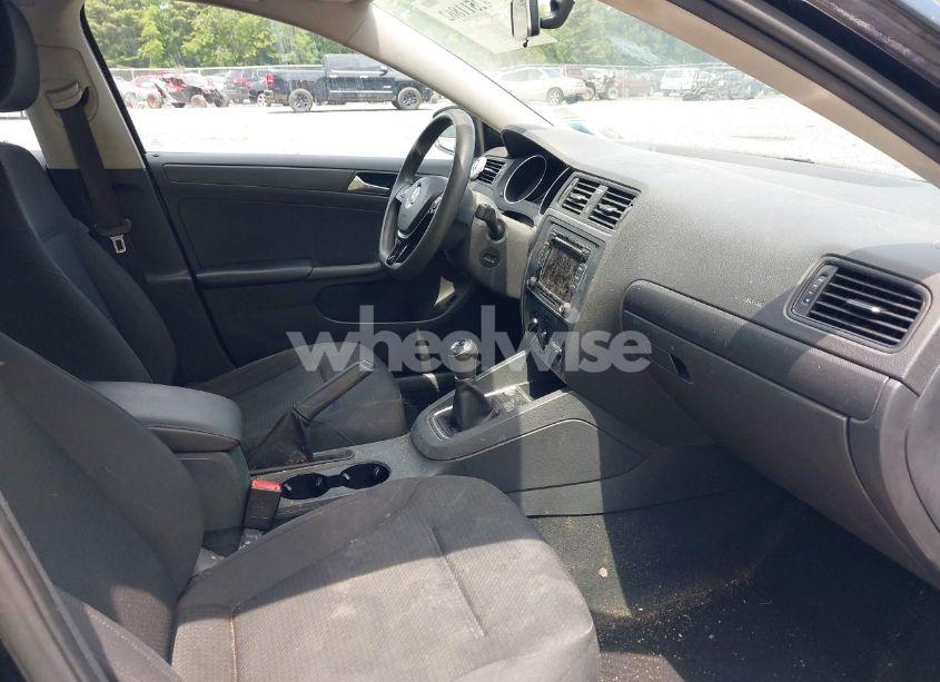 Photo 5 of 2015 Volkswagen Jetta 2.0L S (VIN 3VW1K7AJ0FM342680)