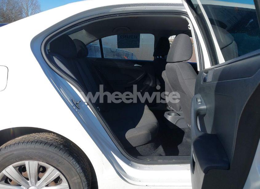 Photo 8 of 2012 Volkswagen Jetta 2.0L S (VIN 3VW1K7AJ1CM426552)