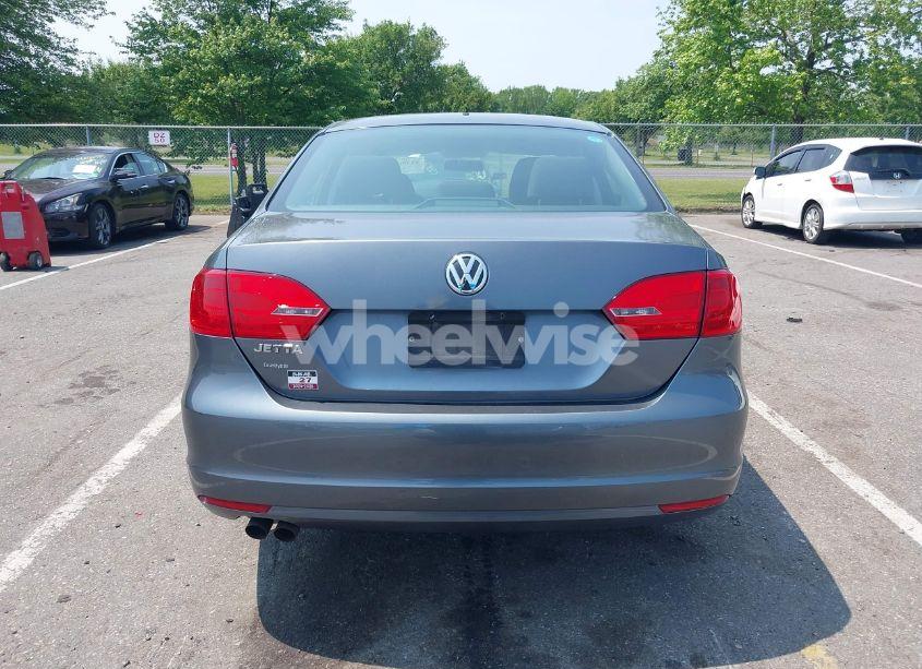 Photo 16 of 2012 Volkswagen Jetta 2.0L S (VIN 3VW1K7AJ2CM339212)