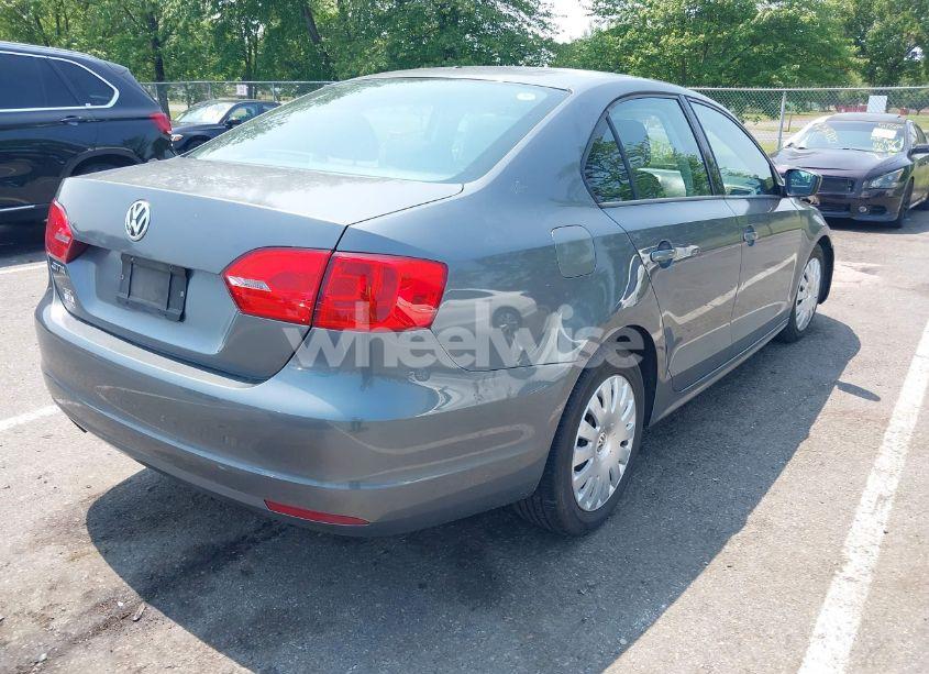 Photo 4 of 2012 Volkswagen Jetta 2.0L S (VIN 3VW1K7AJ2CM339212)