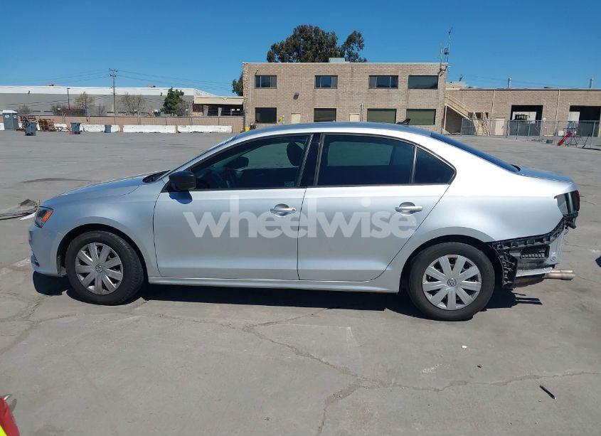 Photo 15 of 2015 Volkswagen Jetta 2.0L S (VIN 3VW1K7AJ2FM316436)