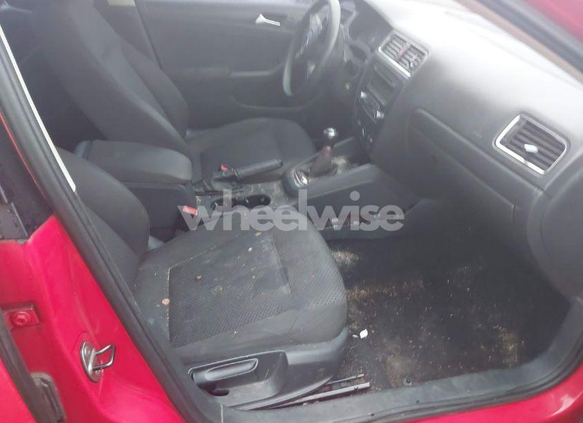 Photo 5 of 2012 Volkswagen Jetta 2.0L S (VIN 3VW1K7AJ4CM348624)