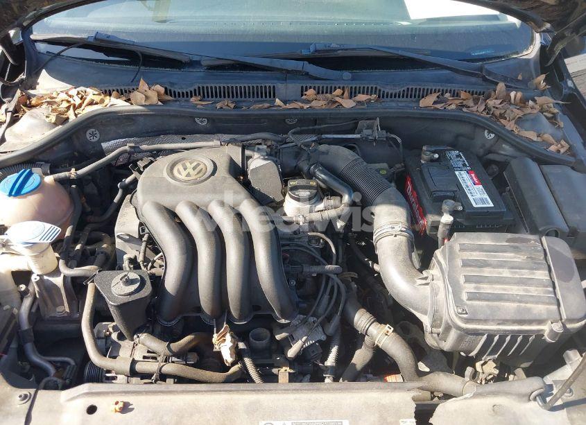 Photo 10 of 2012 Volkswagen Jetta 2.0L S (VIN 3VW1K7AJ4CM377511)