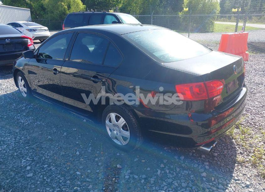 Photo 3 of 2012 Volkswagen Jetta 2.0L S (VIN 3VW1K7AJ4CM377511)