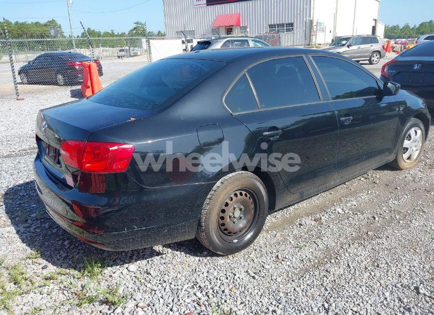 Photo 4 of 2012 Volkswagen Jetta 2.0L S (VIN 3VW1K7AJ4CM377511)