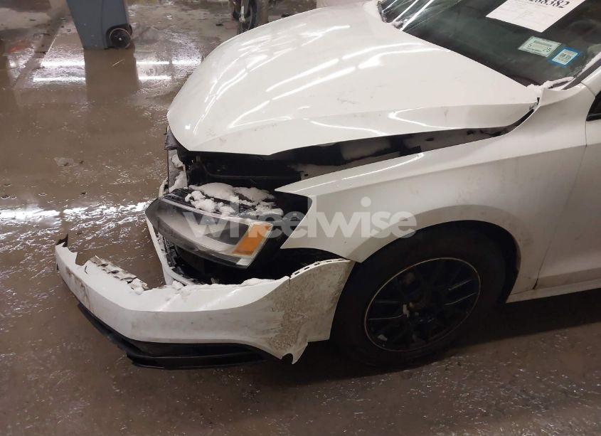 Photo 6 of 2015 Volkswagen Jetta 2.0L S (VIN 3VW1K7AJ4FM280524)