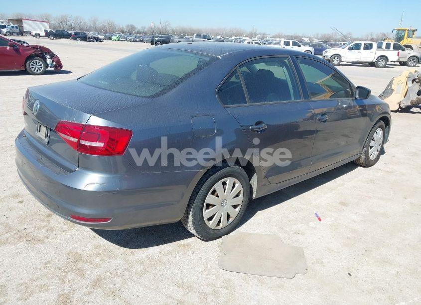 Photo 4 of 2015 Volkswagen Jetta 2.0L S (VIN 3VW1K7AJ4FM408423)