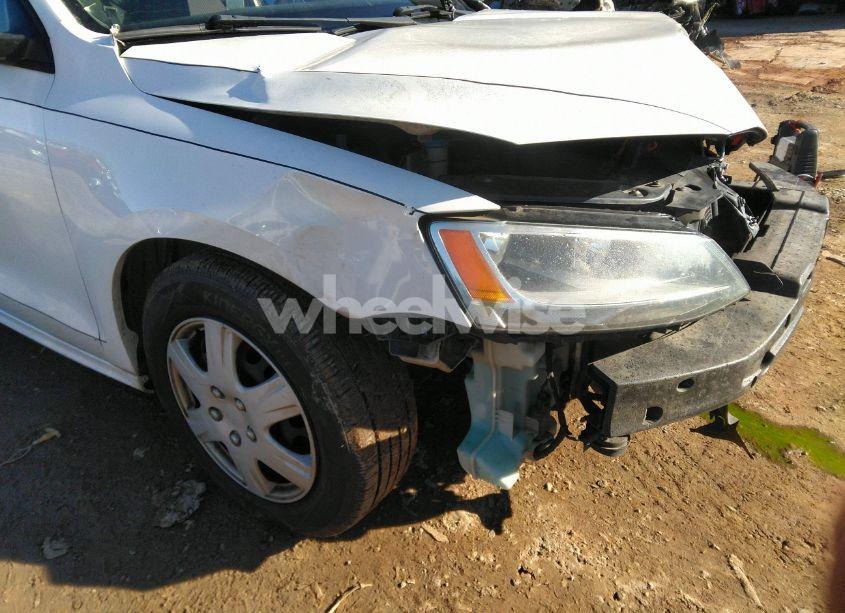 Photo 13 of 2011 Volkswagen Jetta 2.0L S (VIN 3VW1K7AJ6BM042846)