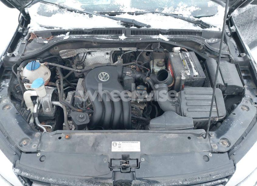 Photo 10 of 2012 Volkswagen Jetta 2.0L S (VIN 3VW1K7AJ6CM308237)