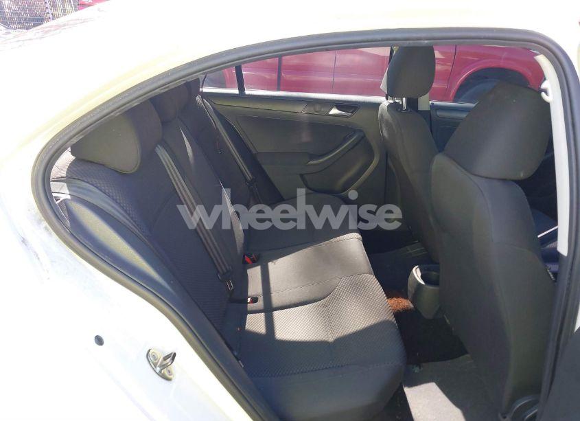 Photo 8 of 2012 Volkswagen Jetta 2.0L S (VIN 3VW1K7AJ6CM428362)