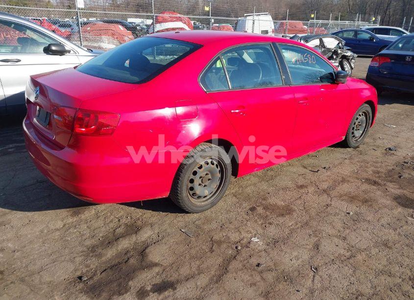 Photo 4 of 2013 Volkswagen Jetta 2.0L S (VIN 3VW1K7AJ6DM205711)