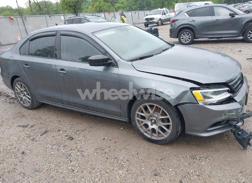 2015 Volkswagen Jetta 2.0L S (VIN 3VW1K7AJ6FM278824) main photo