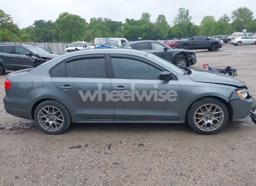 Photo 12 of 2015 Volkswagen Jetta 2.0L S (VIN 3VW1K7AJ6FM278824)