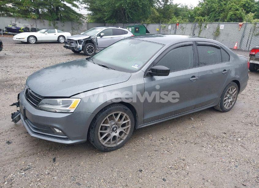 Photo 2 of 2015 Volkswagen Jetta 2.0L S (VIN 3VW1K7AJ6FM278824)