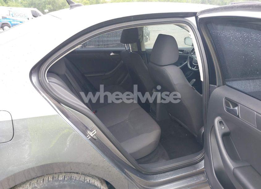 Photo 8 of 2015 Volkswagen Jetta 2.0L S (VIN 3VW1K7AJ6FM278824)