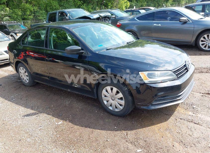2015 Volkswagen Jetta 2.0L S (VIN 3VW1K7AJ6FM406785) main photo