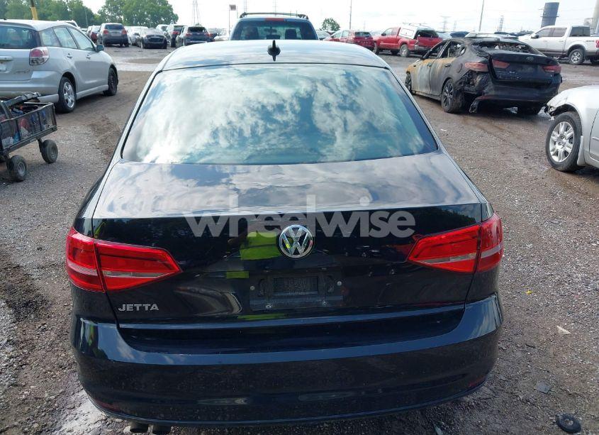 Photo 13 of 2015 Volkswagen Jetta 2.0L S (VIN 3VW1K7AJ6FM406785)