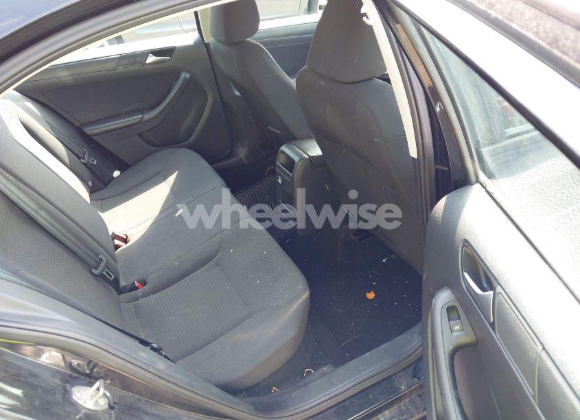 Photo 8 of 2015 Volkswagen Jetta 2.0L S (VIN 3VW1K7AJ6FM406785)