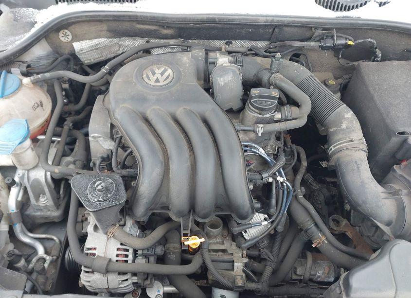 Photo 10 of 2011 Volkswagen Jetta 2.0L S (VIN 3VW1K7AJ7BM055735)