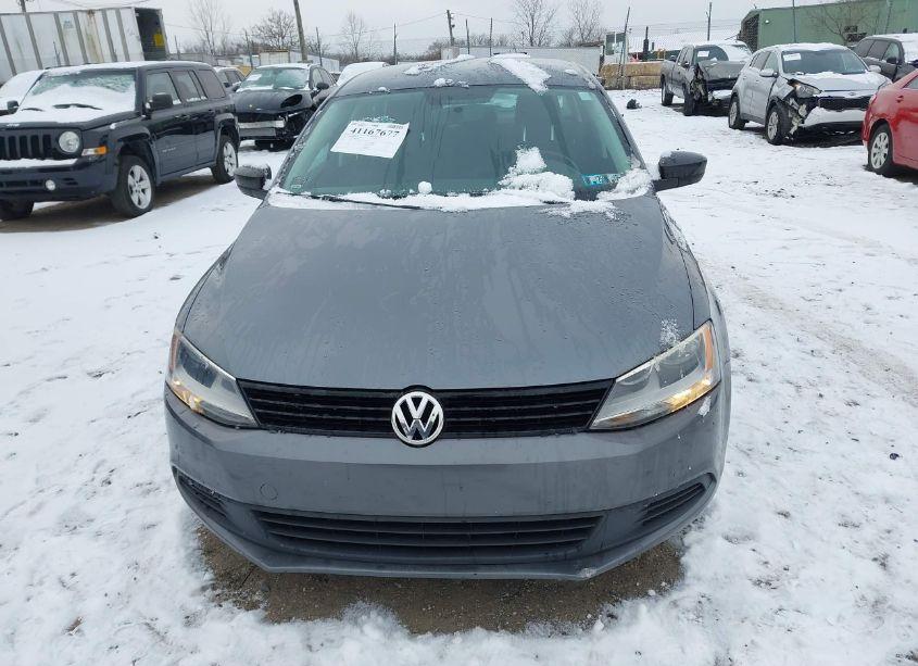 Photo 11 of 2011 Volkswagen Jetta 2.0L S (VIN 3VW1K7AJ7BM055735)