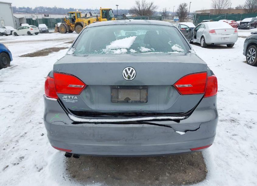 Photo 15 of 2011 Volkswagen Jetta 2.0L S (VIN 3VW1K7AJ7BM055735)