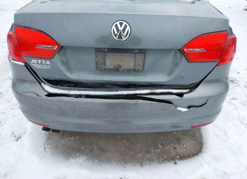 Photo 6 of 2011 Volkswagen Jetta 2.0L S (VIN 3VW1K7AJ7BM055735)