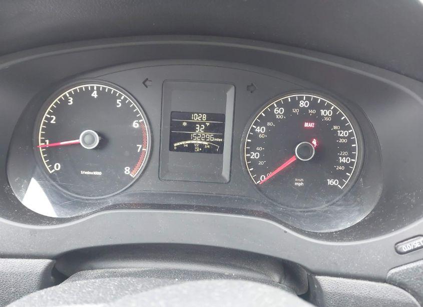 Photo 7 of 2011 Volkswagen Jetta 2.0L S (VIN 3VW1K7AJ7BM055735)