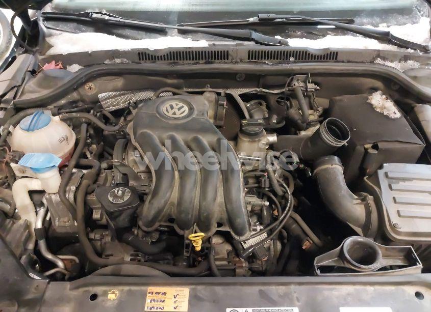 Photo 10 of 2014 Volkswagen Jetta 2.0L S (VIN 3VW1K7AJ7EM445531)