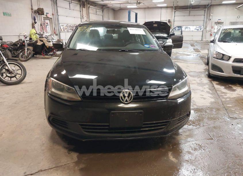 Photo 13 of 2014 Volkswagen Jetta 2.0L S (VIN 3VW1K7AJ7EM445531)