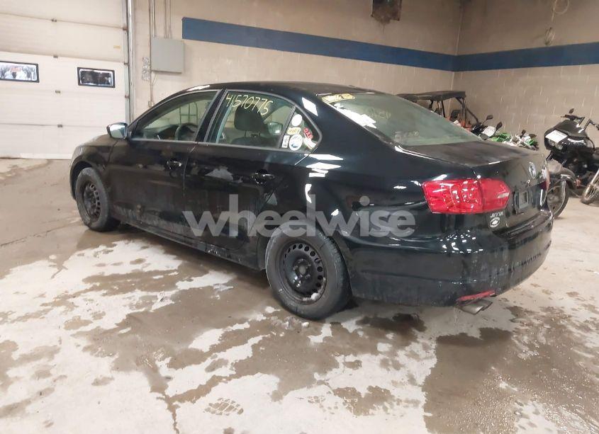 Photo 3 of 2014 Volkswagen Jetta 2.0L S (VIN 3VW1K7AJ7EM445531)