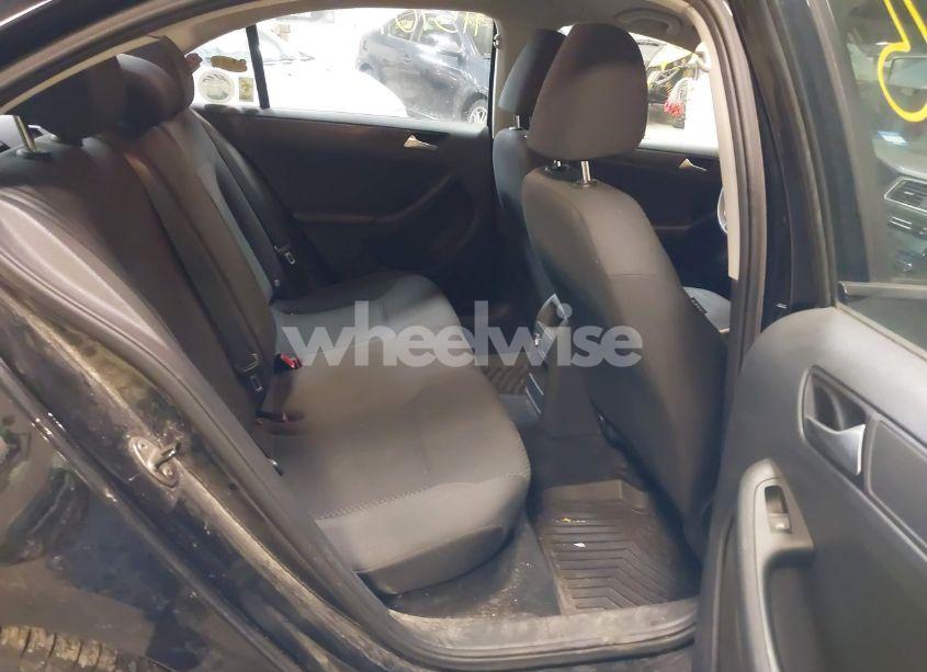 Photo 8 of 2014 Volkswagen Jetta 2.0L S (VIN 3VW1K7AJ7EM445531)