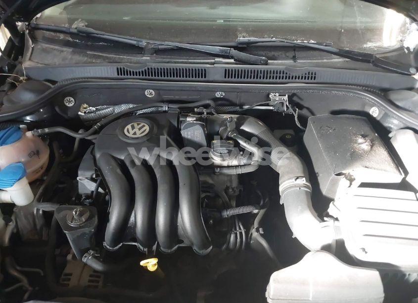 Photo 10 of 2015 Volkswagen Jetta 2.0L S (VIN 3VW1K7AJ7FM290948)