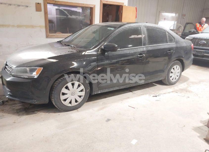 Photo 2 of 2015 Volkswagen Jetta 2.0L S (VIN 3VW1K7AJ7FM290948)