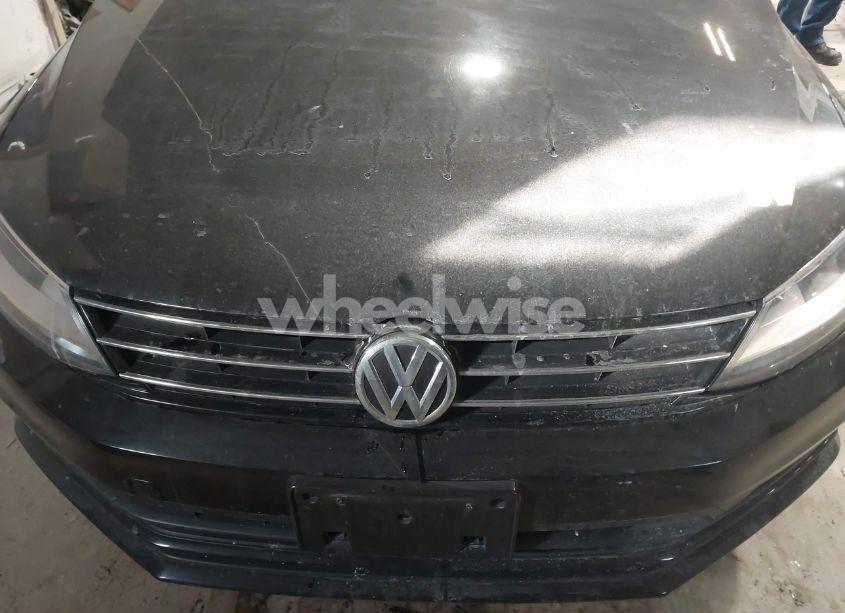 Photo 6 of 2015 Volkswagen Jetta 2.0L S (VIN 3VW1K7AJ7FM290948)