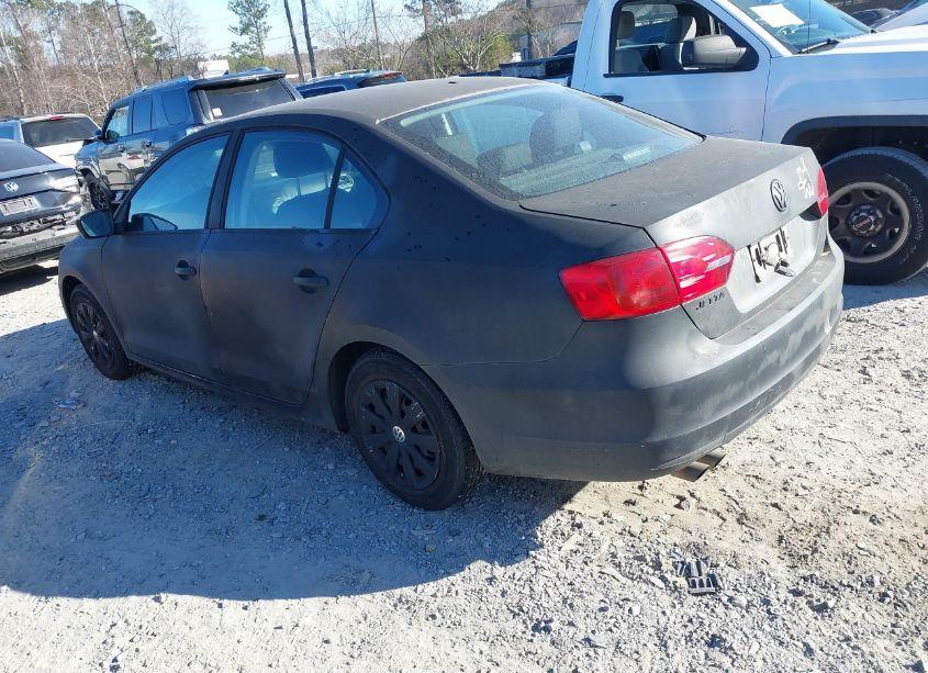 Photo 3 of 2014 Volkswagen Jetta 2.0L S (VIN 3VW1K7AJ8EM445392)