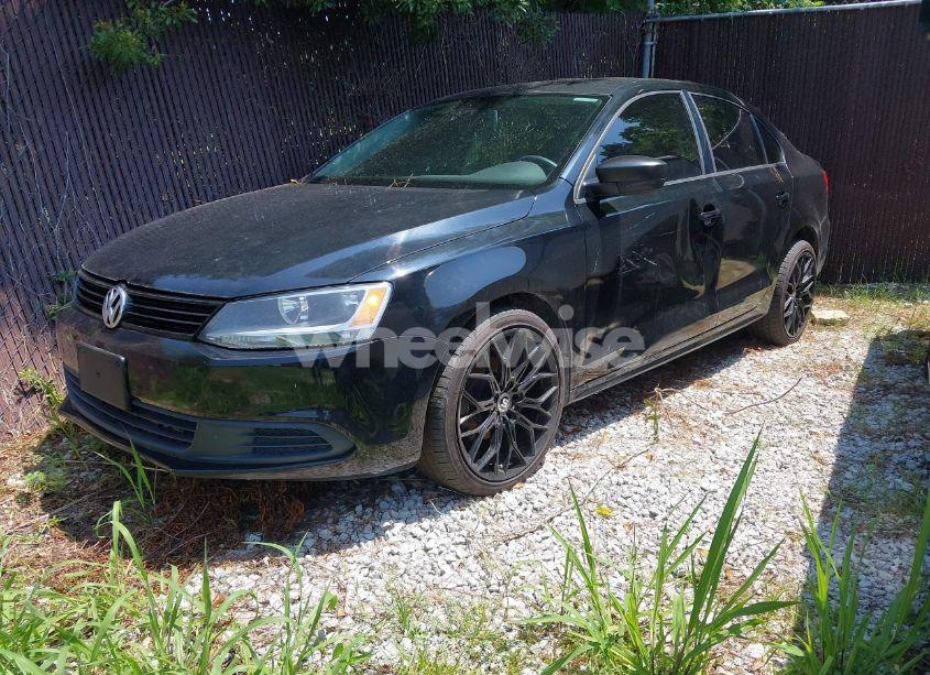 2012 Volkswagen Jetta 2.0L S (VIN 3VW1K7AJ9CM365905) main photo