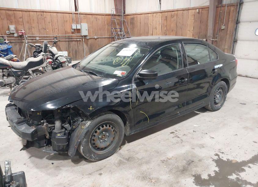 Photo 2 of 2012 Volkswagen Jetta 2.0L S (VIN 3VW1K7AJ9CM472825)