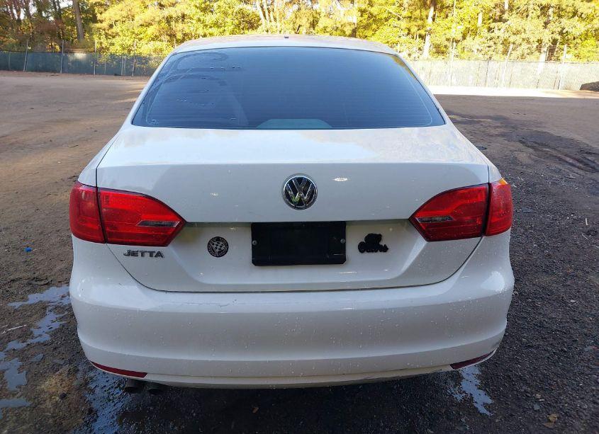 Photo 16 of 2013 Volkswagen Jetta 2.0L S (VIN 3VW1K7AJ9DM447361)