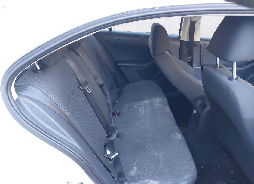 Photo 8 of 2013 Volkswagen Jetta 2.0L S (VIN 3VW1K7AJ9DM447361)