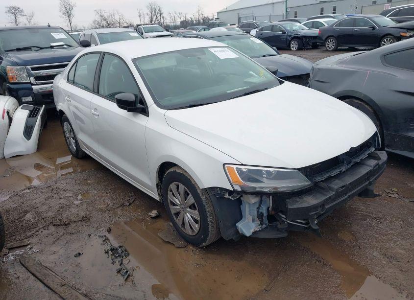 2014 Volkswagen Jetta 2.0L S (VIN 3VW1K7AJ9EM369584) main photo