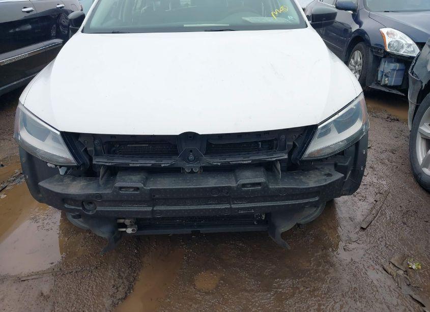 Photo 6 of 2014 Volkswagen Jetta 2.0L S (VIN 3VW1K7AJ9EM369584)