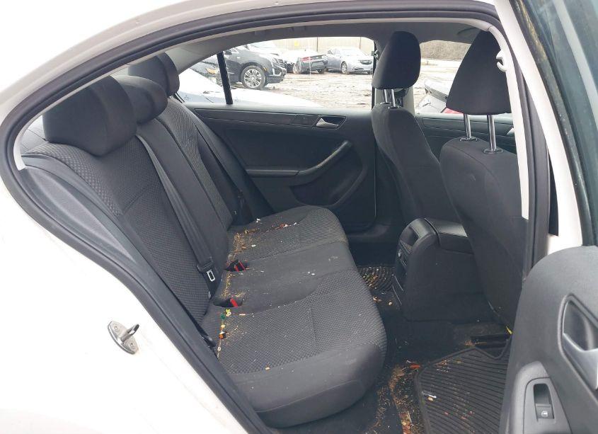 Photo 8 of 2014 Volkswagen Jetta 2.0L S (VIN 3VW1K7AJ9EM369584)