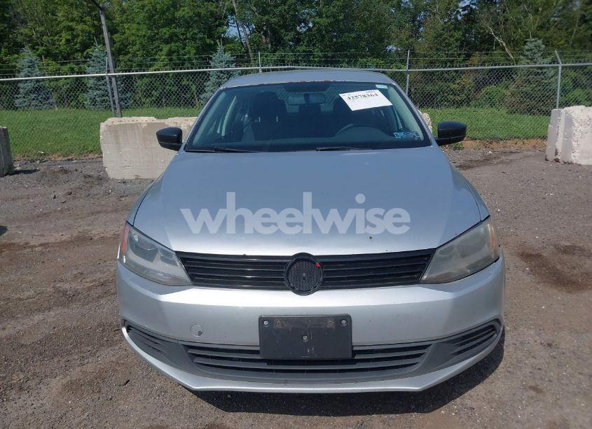 Photo 6 of 2014 Volkswagen Jetta 2.0L S (VIN 3VW1K7AJ9EM397028)