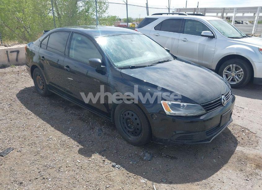 2012 Volkswagen Jetta 2.0L S (VIN 3VW1K7AJXCM353455) main photo