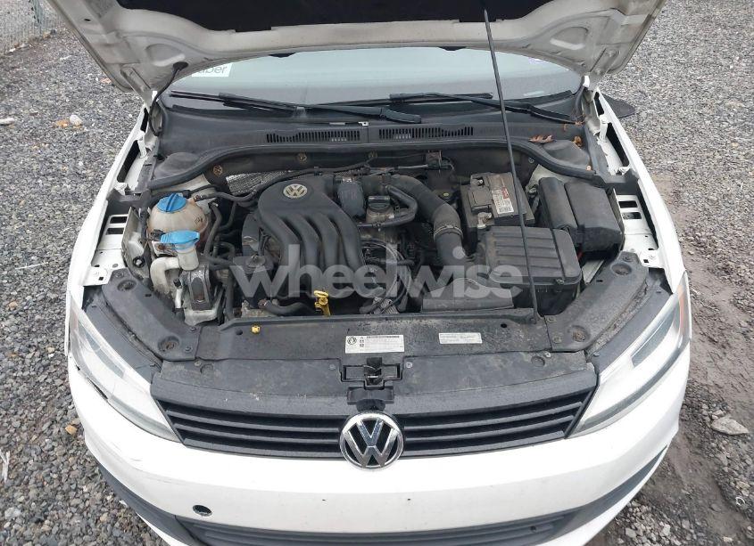 Photo 10 of 2014 Volkswagen Jetta 2.0L S (VIN 3VW1K7AJXEM441277)