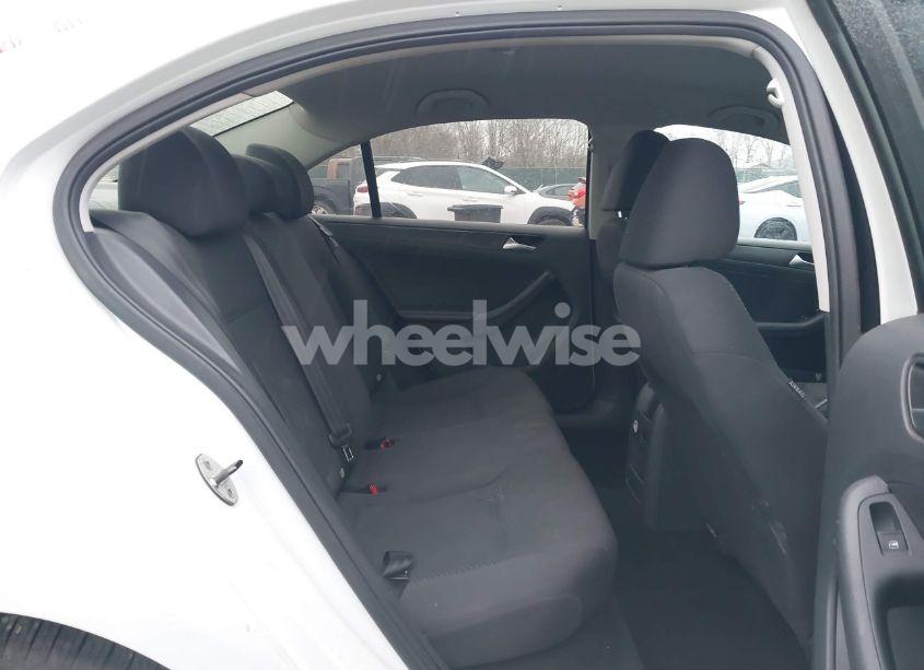 Photo 8 of 2014 Volkswagen Jetta 2.0L S (VIN 3VW1K7AJXEM441277)