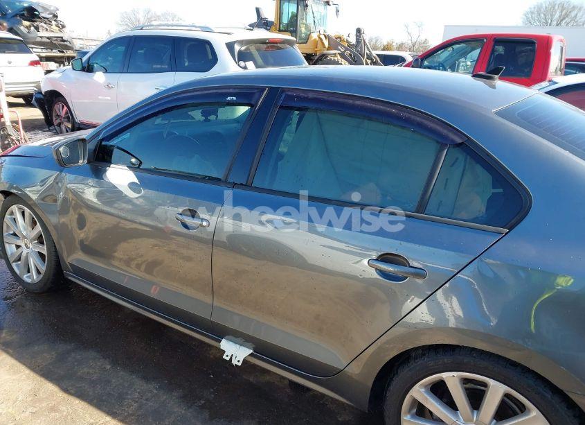Photo 14 of 2015 Volkswagen Jetta 2.0L S (VIN 3VW1K7AJXFM357980)