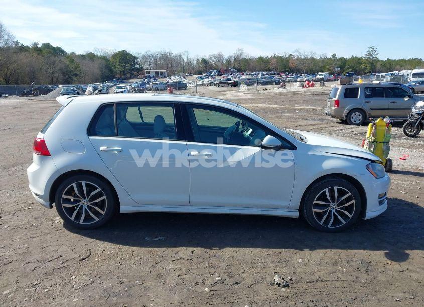 Photo 13 of 2015 Volkswagen Golf TSI SE 4-DOOR (VIN 3VW217AU0FM004844)