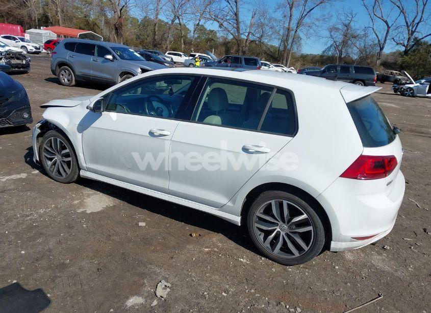 Photo 3 of 2015 Volkswagen Golf TSI SE 4-DOOR (VIN 3VW217AU0FM004844)